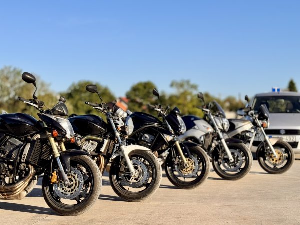 Ifj. Filó Mihály - ŰÁchim Autósiskola - B és motoros képzés